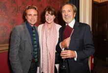 Robert Lindsay